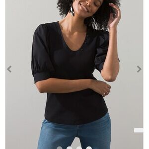 Chicos black puffed sleeve henley top size 0